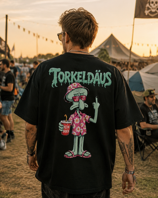 Torkeldäus 2 (Backprint) Oversized Shirt – Bild 1 | One More Drink